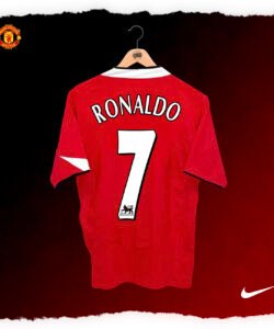 Alternative view of MANCHESTER UNITED (Home 2004-06)