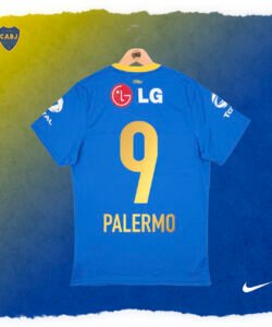 Alternative view of BOCA JUNIORS (Home 2010/11 Homenaje Martín Palermo)